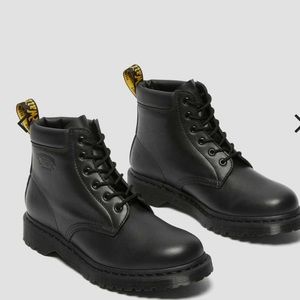 BRAND NEW STUSSY X DR MARTEN 939!!!